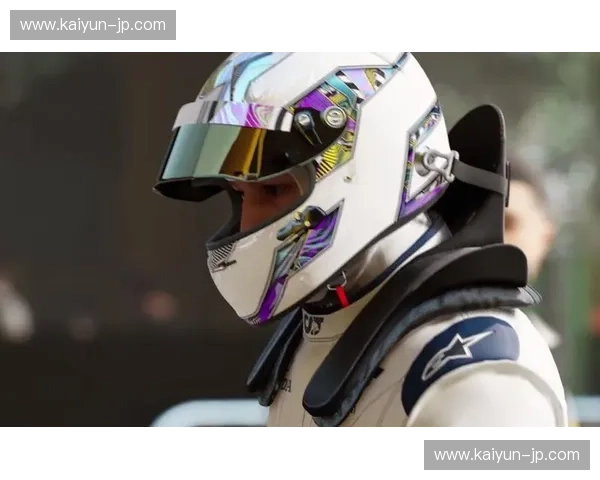 赛车即时情报:在风驰电掣中看清全局